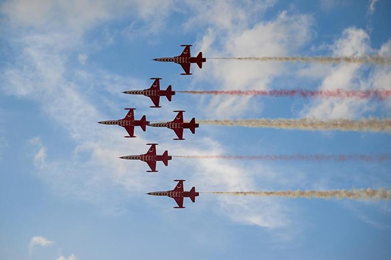 TEKNOFEST Güneydoğu'da son gün heyecanı: Türk Yıldızları yeniden gökyüzünde