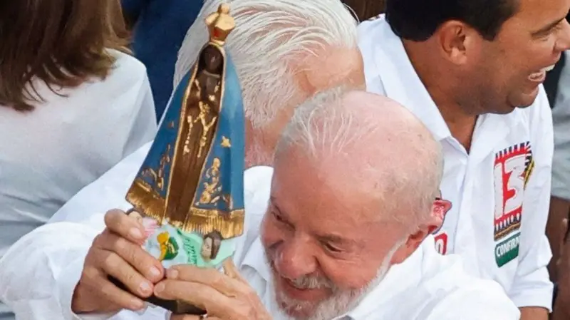 Lula ve oğul Bolsonaro yarışıyor: Brezilya başkanlık seçiminde Aziz Meryem tartışması