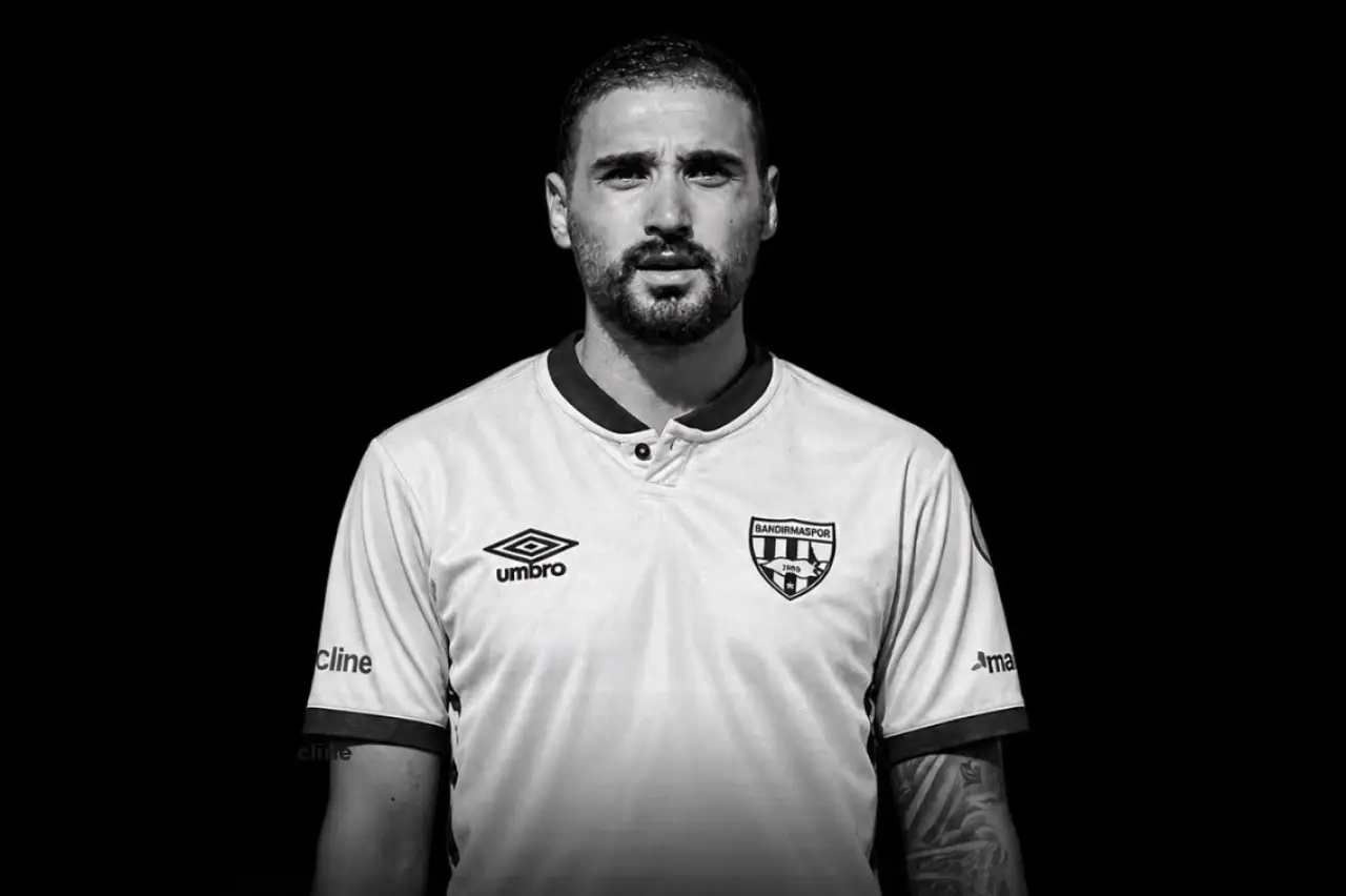 Bandırmasporlu futbolcu Tolga Kalender yaşamını yitirdi