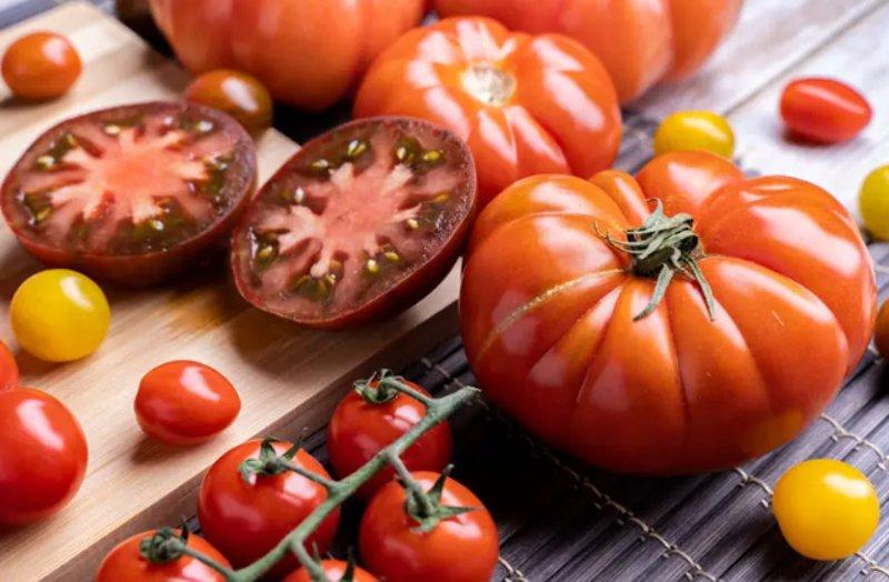 Domatesin doğal olup olmadığı böyle ortaya çıkıyor! İşte yapmanız gereken
