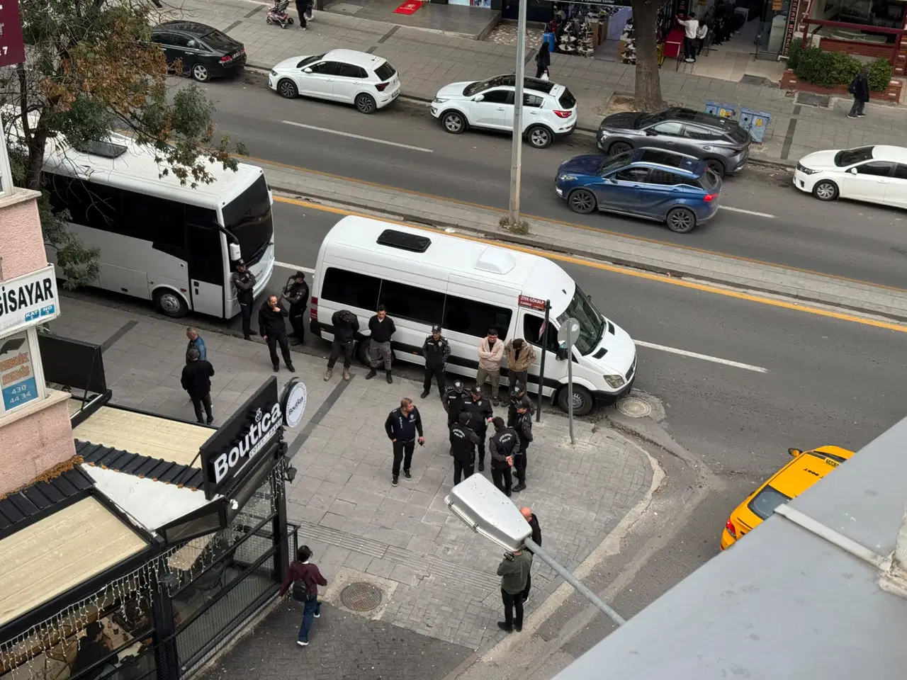 Manisa'daki okul saldırısı sonrası Meclis'e yürüyeceklerdi: Eğitim-İş Genel Merkezi'ne polis ablukası!