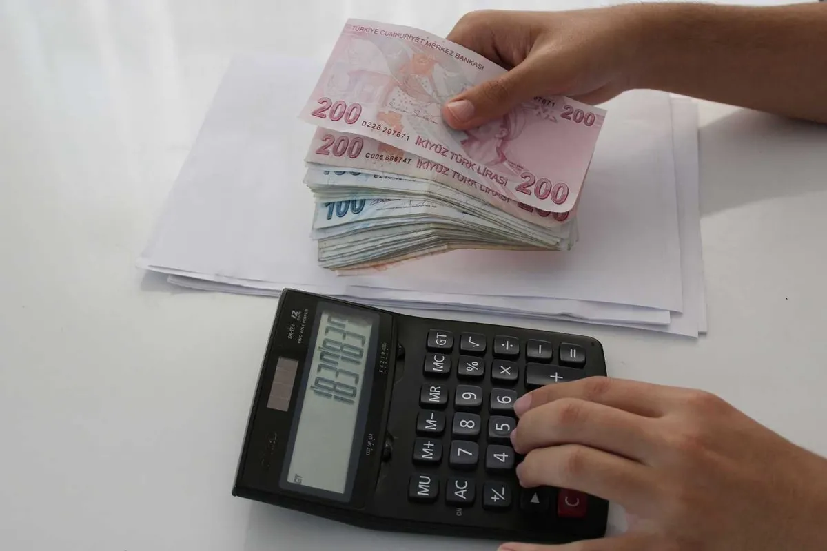 Milyonların maaşı baştan aşağı değişiyor: Ocak 2027 zammında memur ve emekli maaşı ne kadar olacak? İşte son tablo...