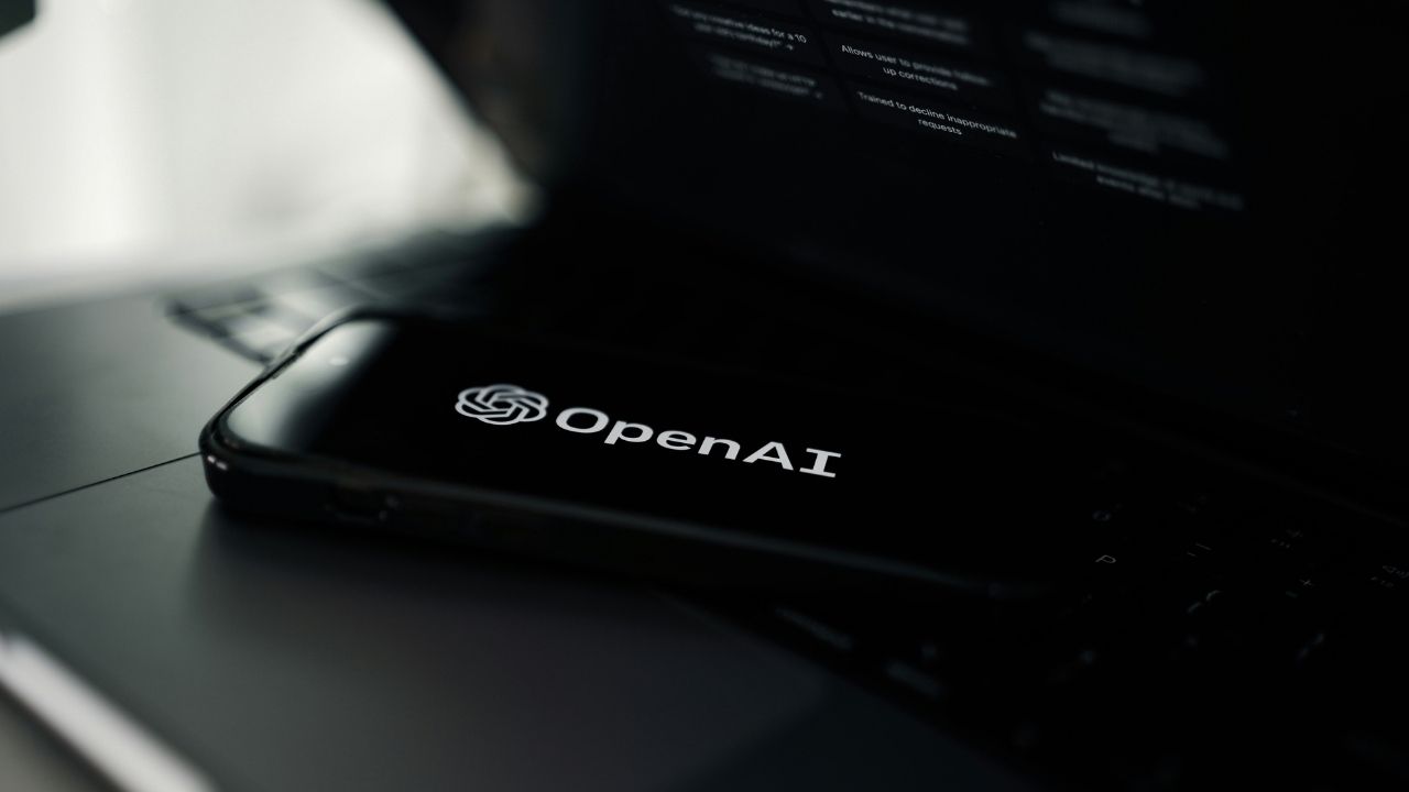 Eski OpenAI çalışanından "yapay zeka güvenlik testlerinden kaçabilir" uyarısı