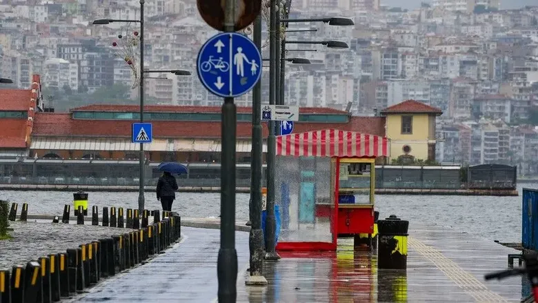 İZMİR'DE YAĞIŞ VAR MI? | İZMİR'DE HAVA NASIL OLACAK? 4 EKİM'DE YAĞMUR YAĞACAK MI?