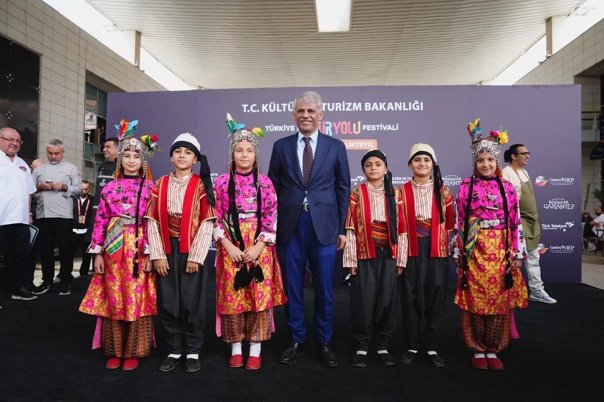 Beyrandan baklavaya: GastroAntep Kültür Yolu Festivali’nde 70’ten fazla lezzet noktasıyla şölen başladı