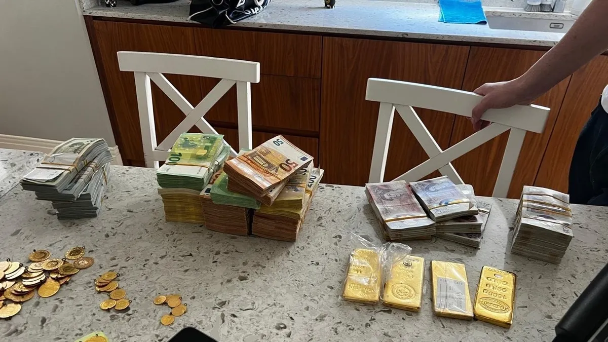Mersin Belediyesi soruşturmasında yeni görüntüler: Evden servet çıktı!
