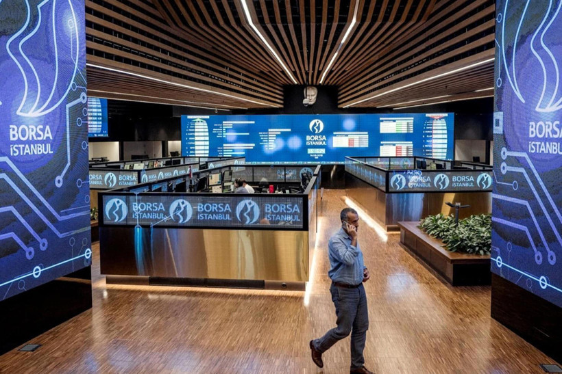 Yerli yatırımcı borsadan kaçtı, yabancı hisseleri topladı