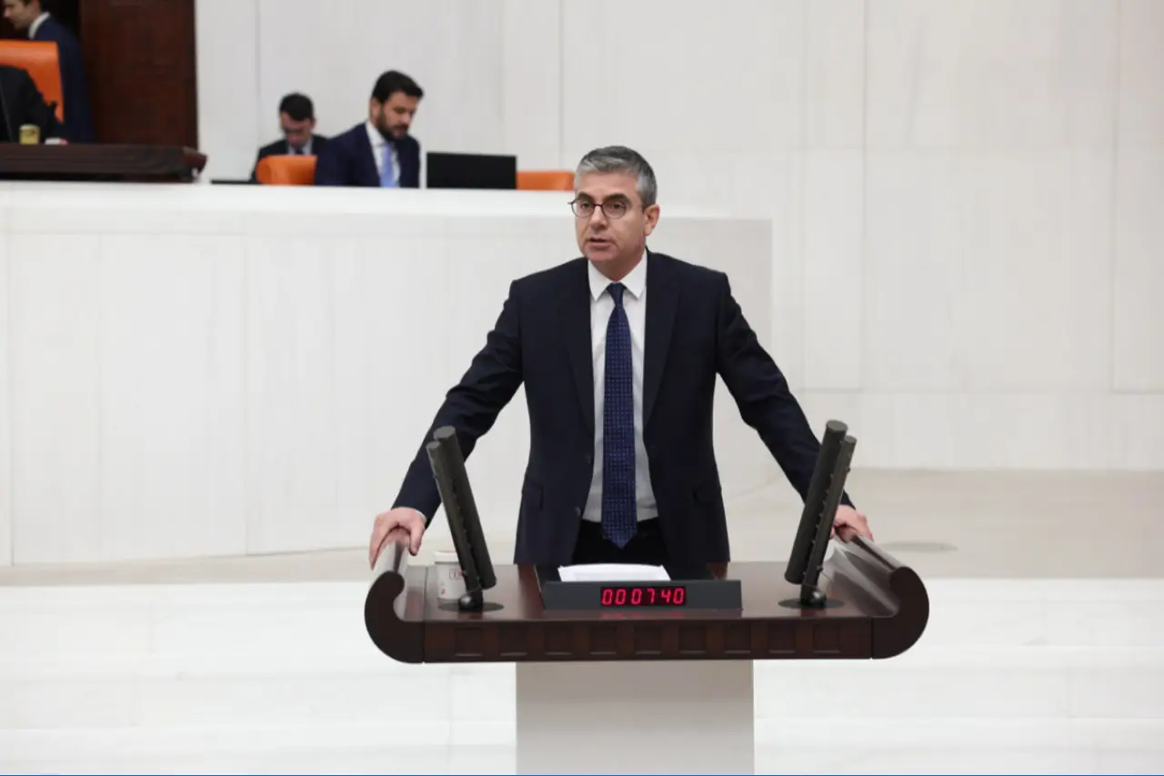 Teleradyoloji uygulamaları Meclis gündeminde | DEM Partili Bozdağ: Tanı ve tedavideki etkileri araştırılsın