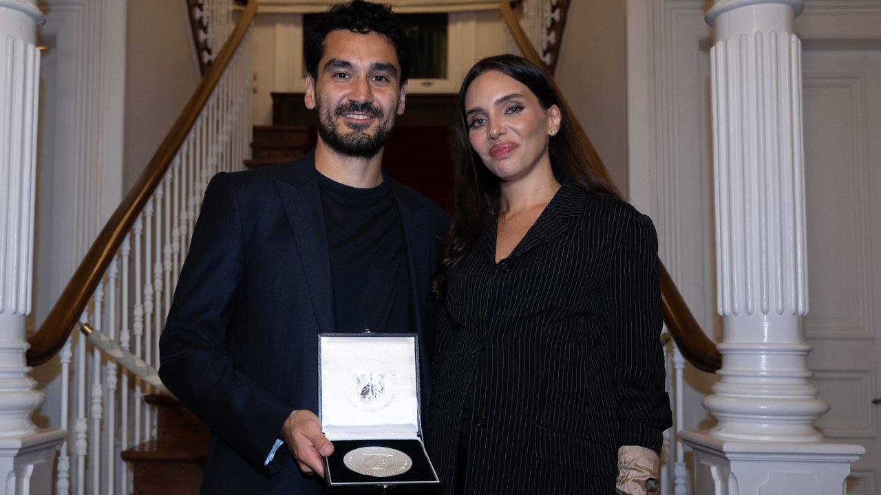 Almanya'dan G.Saraylı yıldıza büyük onur