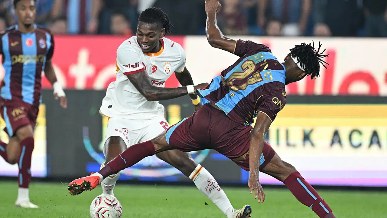 Kasımpaşa maçı öncesi... Okan Buruk'tan Rafael Leao kararı