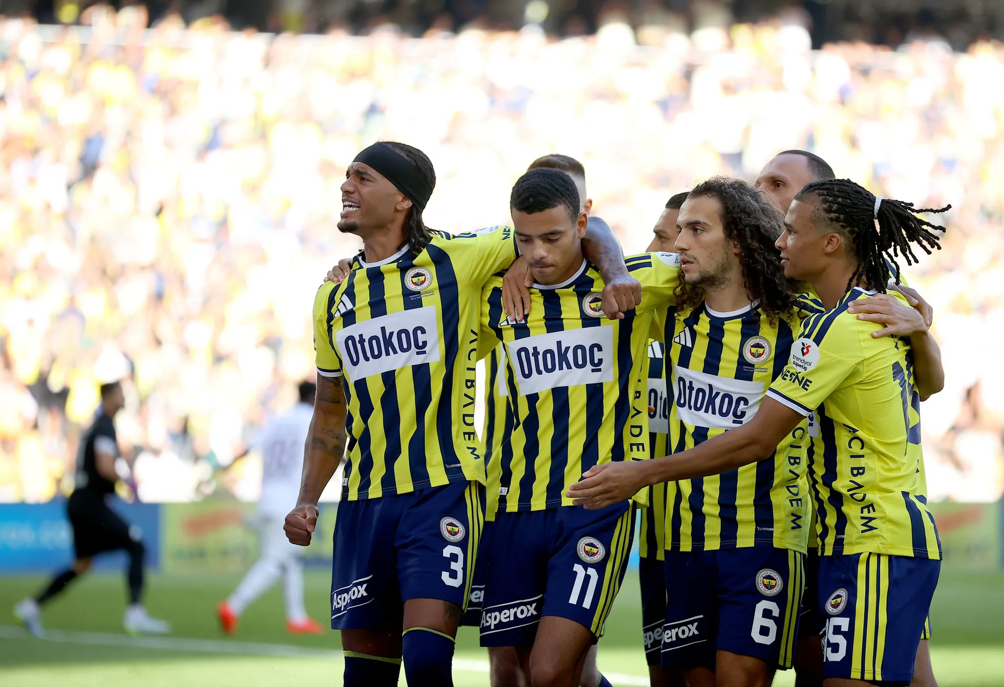 Fenerbahçe'nin yıldızına sürpriz çağrı! "Kollarını açarak karşılayacaklar"