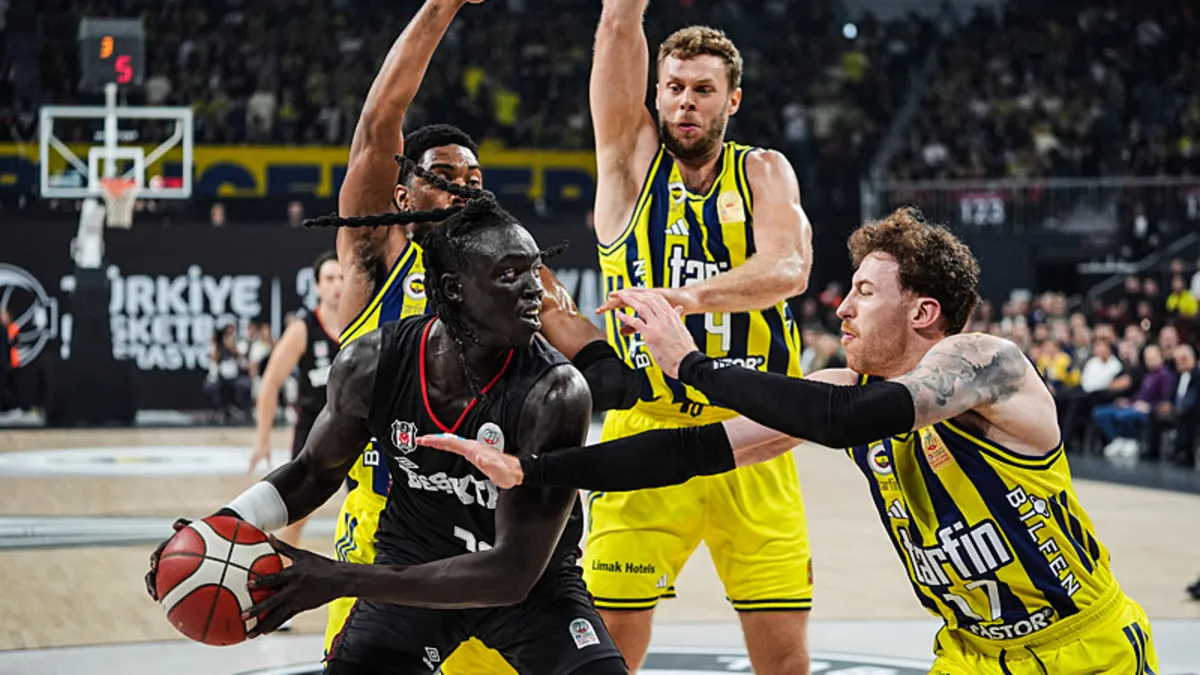 Beşiktaş'ı mağlup eden Fenerbahçe Tarfin Cumhurbaşkanlığı Kupası'nı kazandı!
