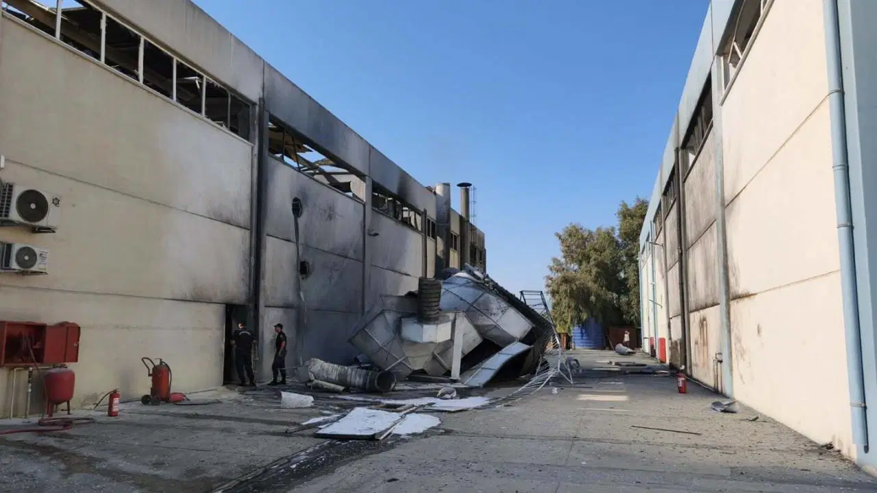 İzmir'de fabrikada patlama: 3'ü ağır, 7 işçi yaralı