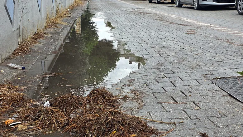 Balıkesir'de sağanak alarmı! Tarım arazileri suya kavuştu
