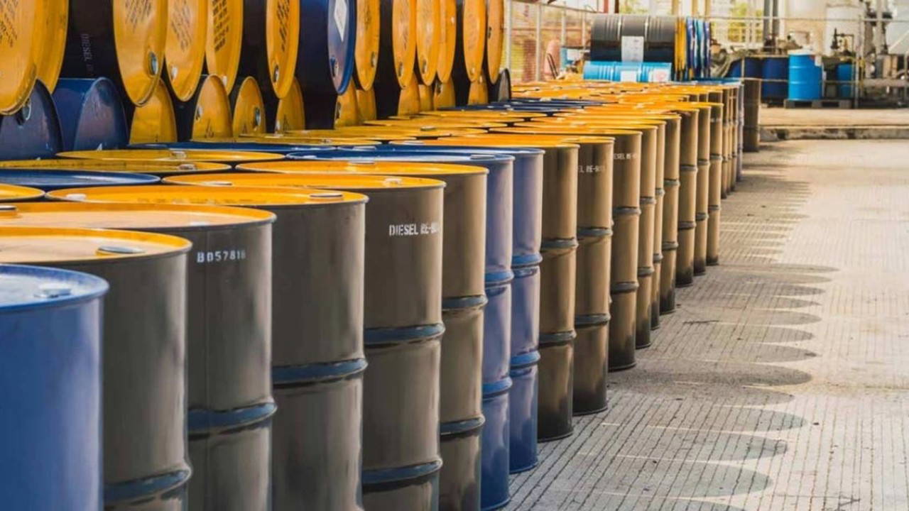 G7 ülkelerinden fiyatları düşürecek tarihi karar: Piyasaya 100 milyon varil sürülecek