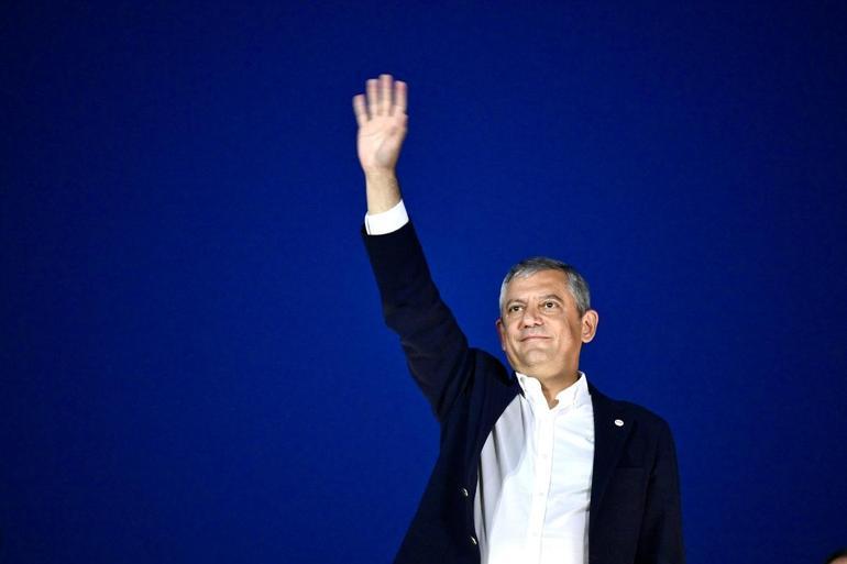 YENİ PARTİ'DEN CHP'YE DÖNÜŞ MÜ? "Bazı vekiller, Yeni Parti kurultayı sonrası CHP'ye dönebilir"