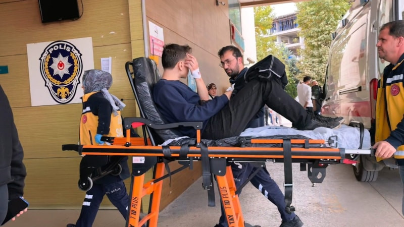Bursa'da motosikletini tamir ederken elini kaptıran adamın parmağı koptu