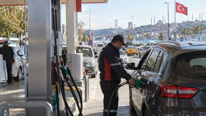 Petrol 100 doların altına indi: Hürmüz’e alternatif hat yeniden açıldı