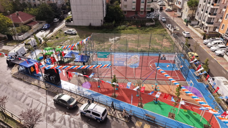 Sultanbeyli'de spor yatırımları için Toplu Açılış ve Temel Atma Töreni gerçekleştirildi