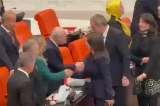 TBMM, Numan Kurtulmuş'un 'yeni anayasa' çağrısıyla açıldı: 'Ertelenemez bir sorumluluktur'
