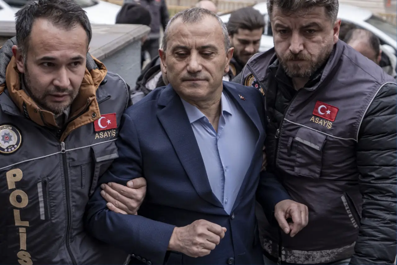 Eski Tunceli Valisi Tuncay Sonel dönemine ilişkin ihalelerde rant ve soygun iddiası