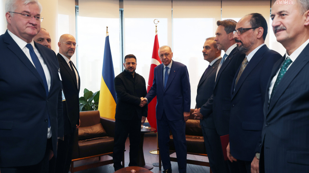 Cumhurbaşkanı Erdoğan, Ukrayna Devlet Başkanı Zelenski ile bir araya geldi
