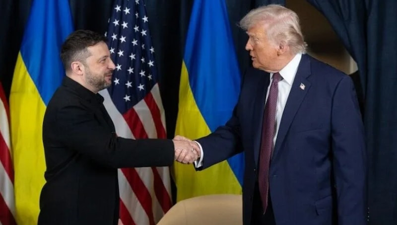Zelensky: Trump ve Putin'le üçlü görüşmeye hazırım
