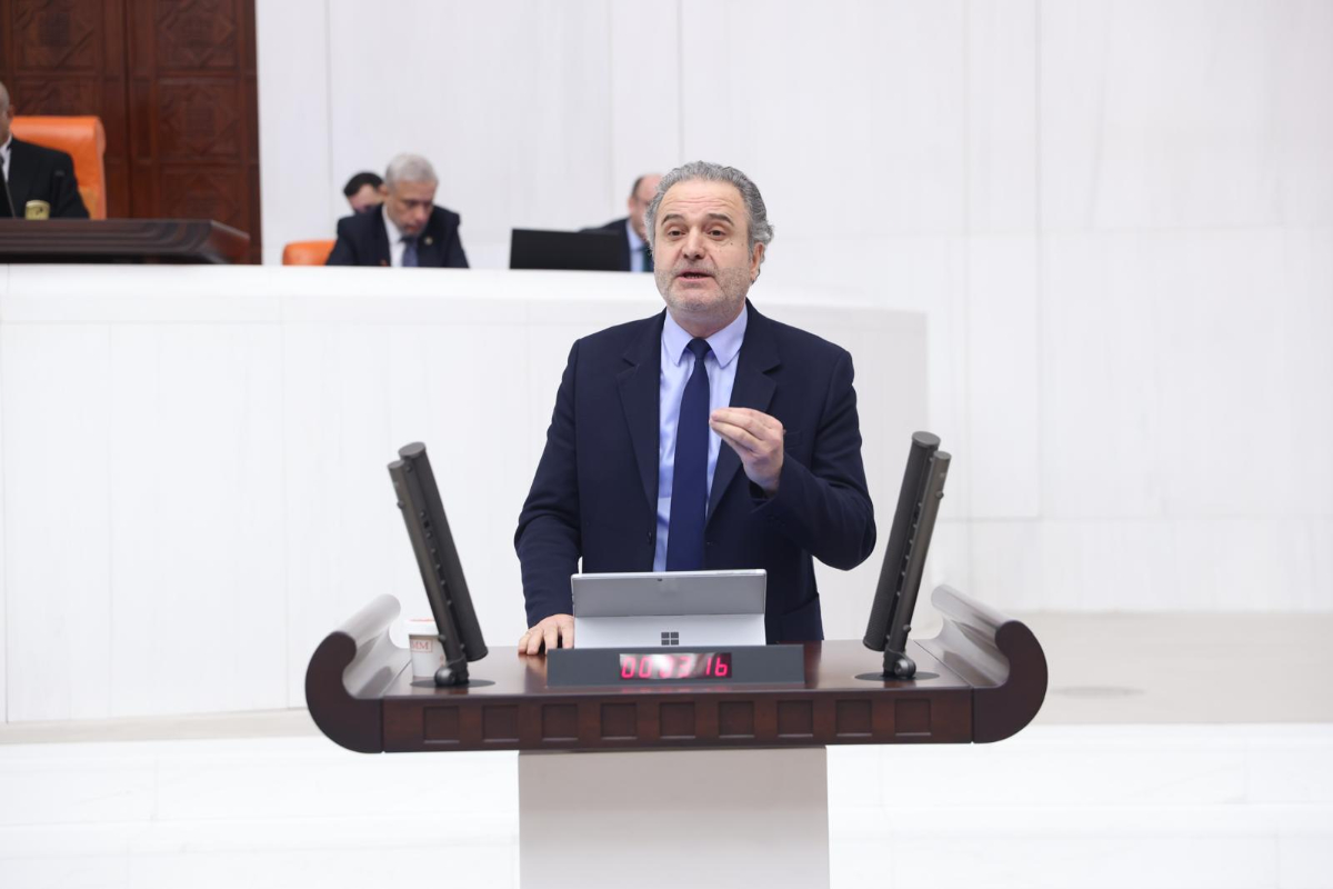 Bayhan, Tuzla’daki “Hobi Bahçelerini” Meclise taşıdı: Kamuya ait parklar kimler için villaya dönüştürüldü?