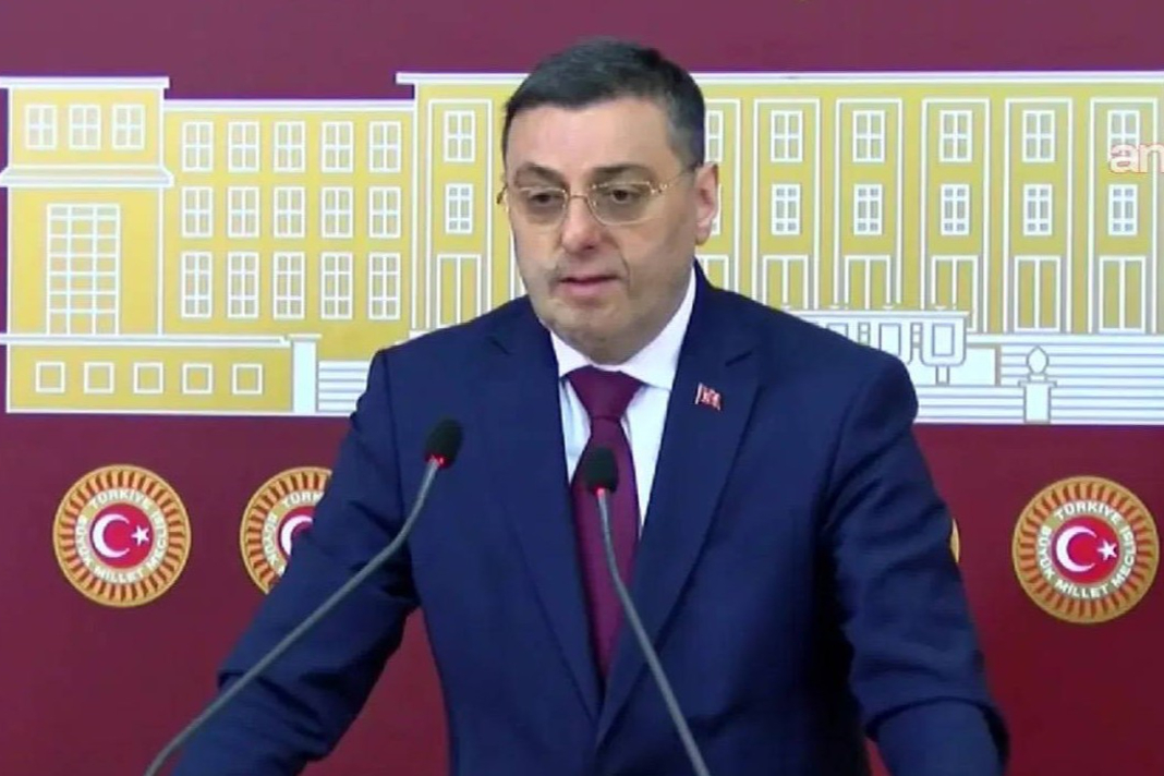 AKP'li vekilden fon vurgunu açıklaması: ‘Allah korusun sosyal patlama olur, Reis partiyi kapatsa daha çok oy alır’