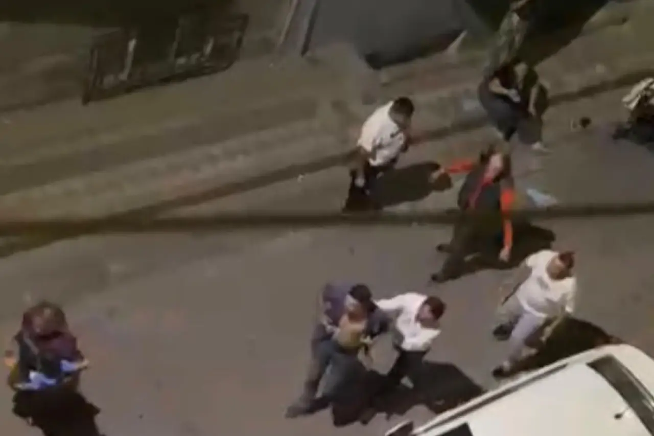 Sultangazi’de akrabaların kavgasında bir kadın darbedildi