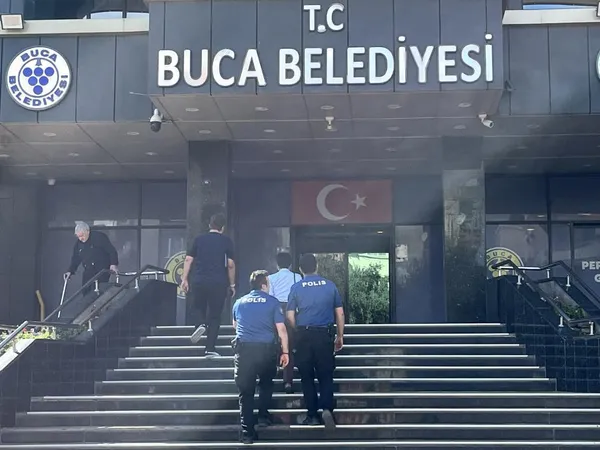 SON DAKİKA: Buca'da borç krizi patladı! Belediyeye haciz şoku! Makam odalarındaki eşyalar haczedilecek!
