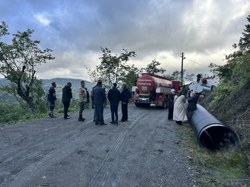 Kastamonu'da köy yangını: Alevler 4 eve sıçradı