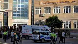 Manisa'da okul saldırısı: 3 çocuk yoğun bakımda, 1 çocuk taburcu edildi