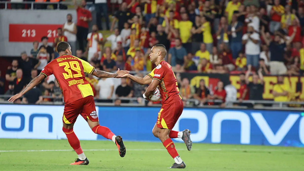 Hücum hattı yapboza döndü