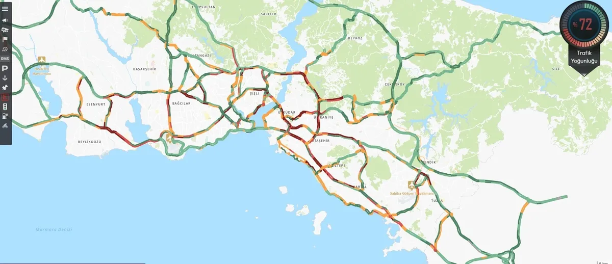 İstanbul'da yağmur trafiği vurdu! Yoğunluk yüzde 72'ye çıktı