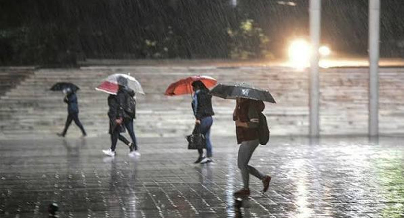 Meteoroloji uyardı: Orta ve Doğu Karadeniz için kuvvetli sağanak alarmı