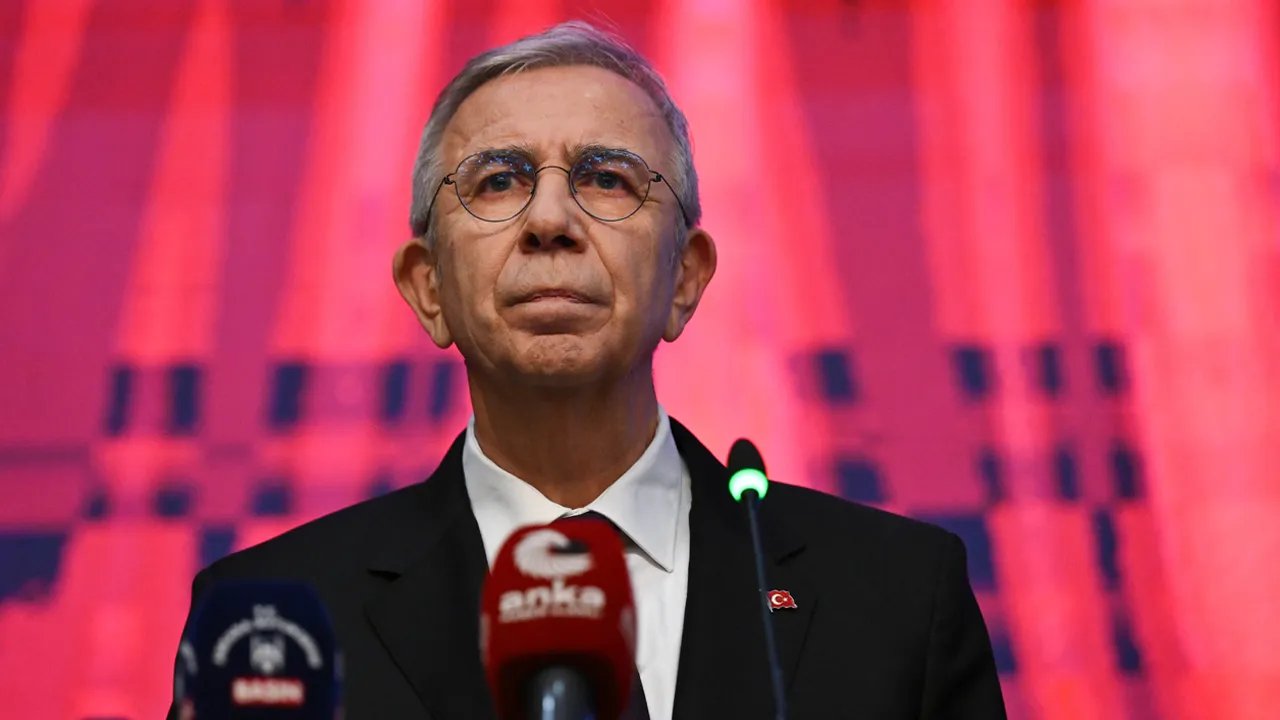 YAVAŞ CHP'DEN İSTİFA ETTİ