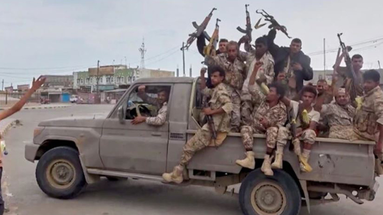 Yemen hükümeti Husilere yönelik operasyon başlattı