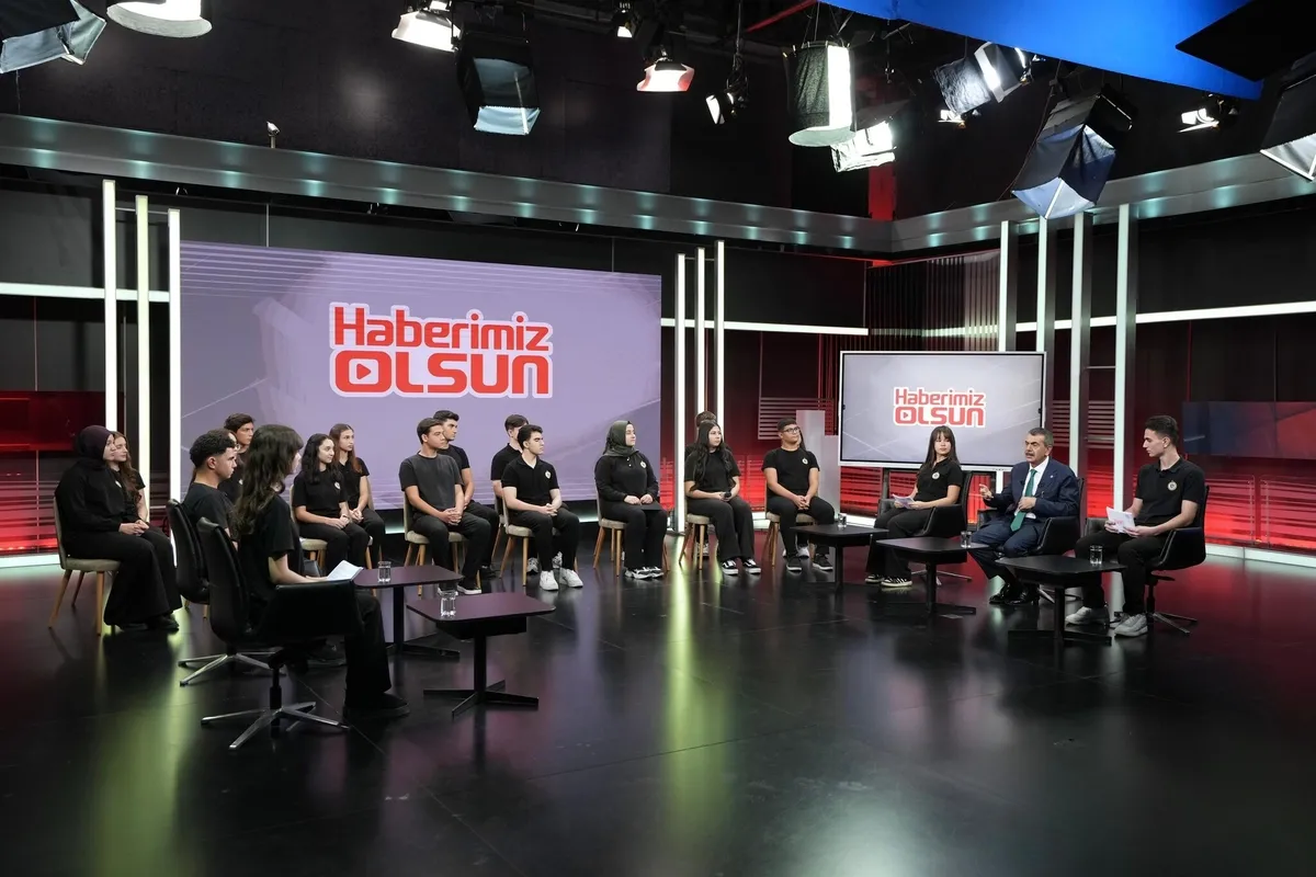 YKS’de yeni müfredat dönemi! Bakan Tekin sınav sistemine ilişkin merak edilenleri açıkladı