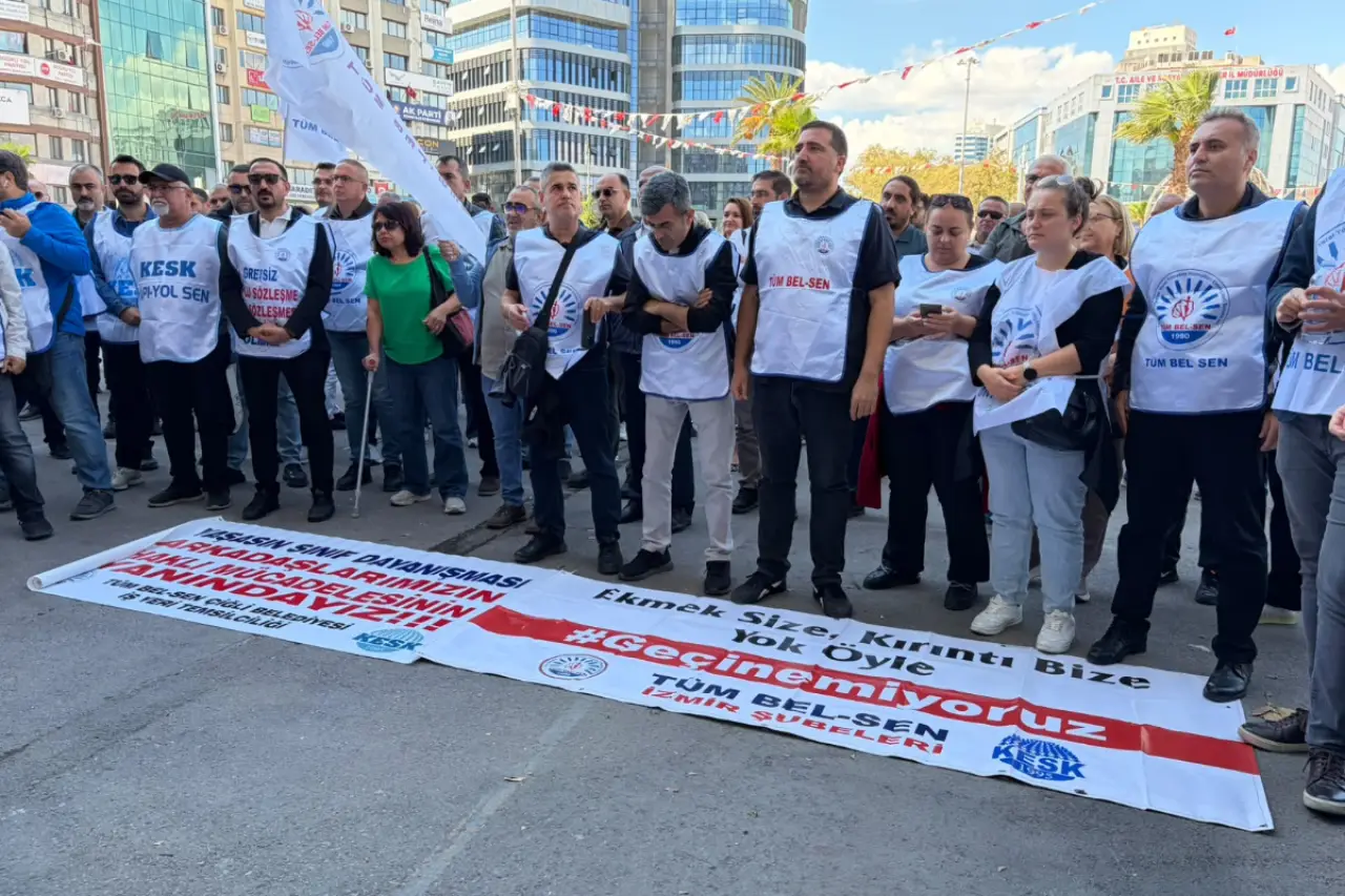 Konak Belediyesi emekçileri alacakları için iş bıraktı: "Kazanılmış haklarımız eksiksiz ödensin”