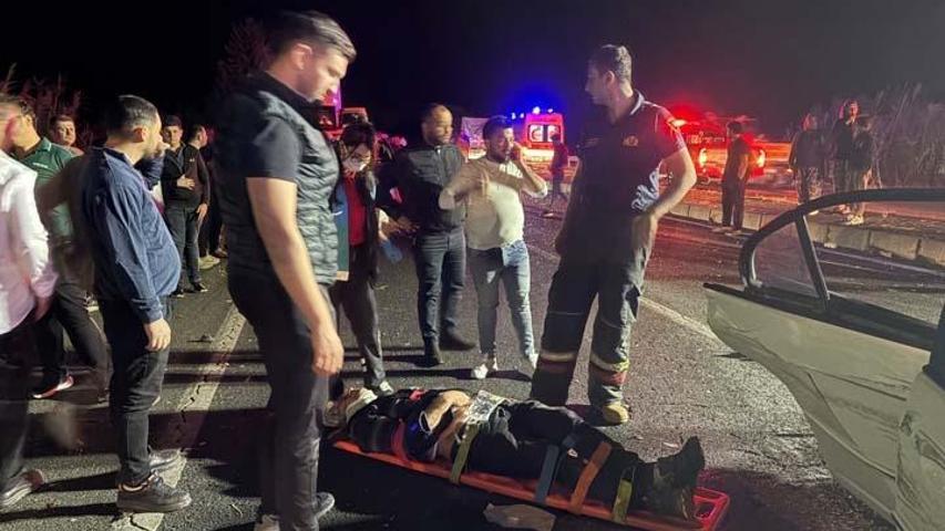 Kazaya müdahale sırasında ikinci kaza! Alkollü sürücü dehşet saçtı: 1'i ağır 12 yaralı