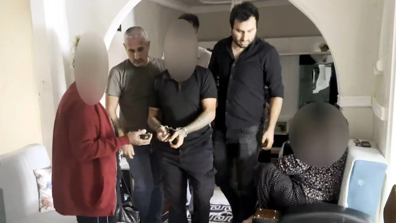 Anne 20 yıl, oğlu 11 yıl hapisle aranıyordu... Edirne'de yakalandılar!