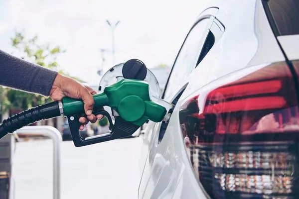 AKARYAKITTA SON DURUM | LPG'DE DEĞİŞİKLİK VAR MI? Benzin motorin ve LPG’de yeni tarife!