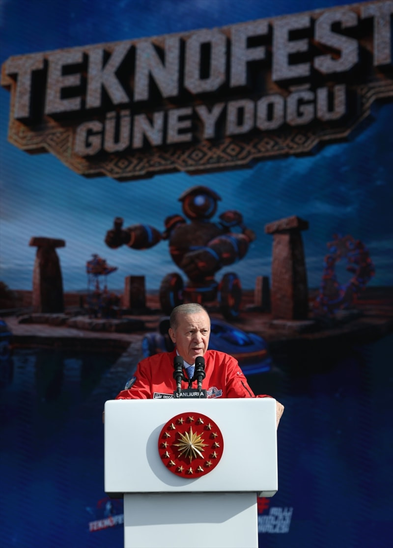Cumhurbaşkanı Erdoğan TEKNOFEST gençliğine seslendi: Soykırımcıları sizler durduracaksınız