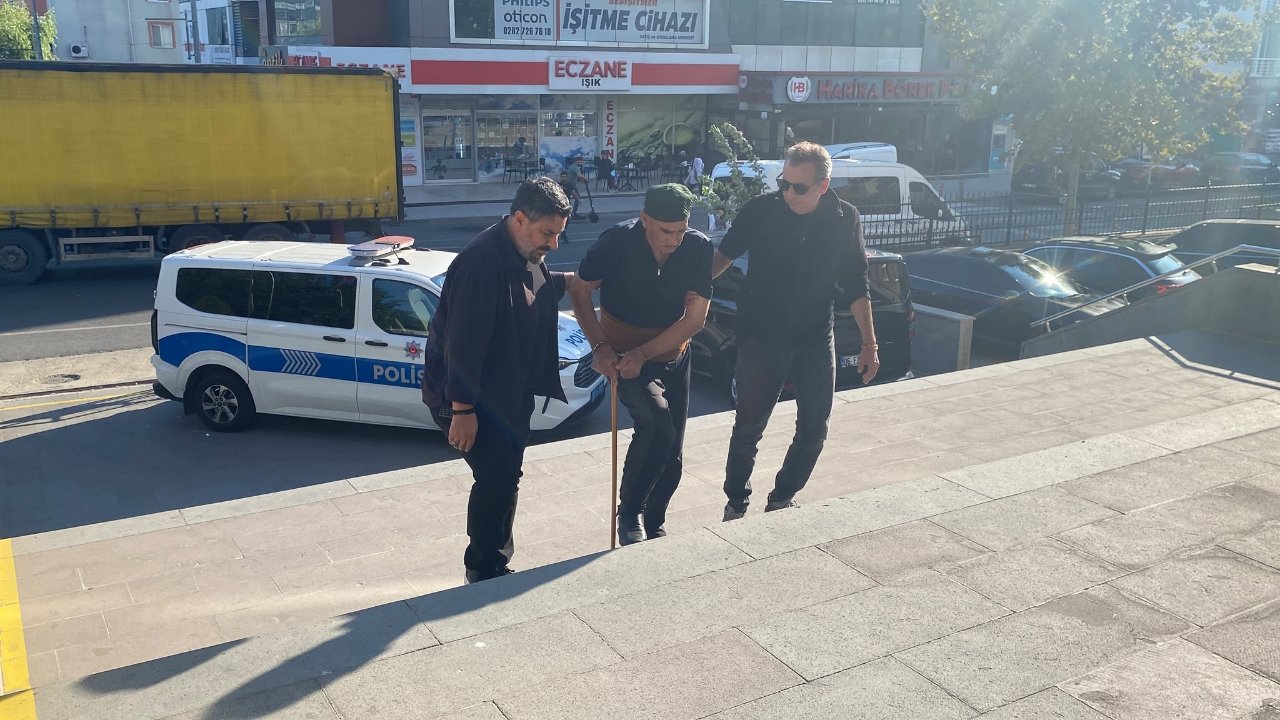 Eşini öldürdü, başında saatlerce bekledi!