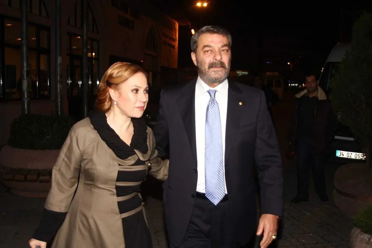Kadir İnanır'ın vasiyetinde telif hakları Jülide Kural'a geçti iddiası! Yeğeni Levent İnanır'dan dava açıklaması