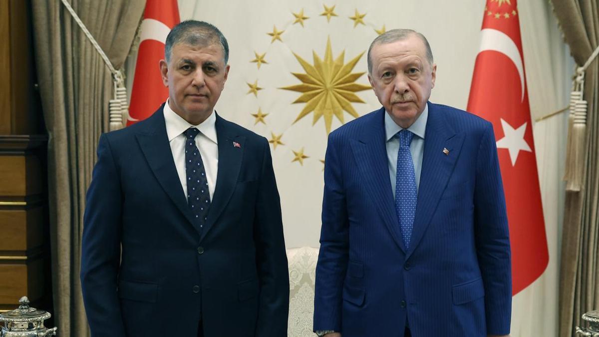 Cemil Tugay AK Parti'ye mi geçiyor? Külliye ziyareti sonrası kulisler hareketlendi