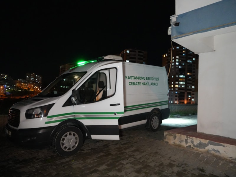 Kastamonu'da balkondan düşen kadın hayatını kaybetti