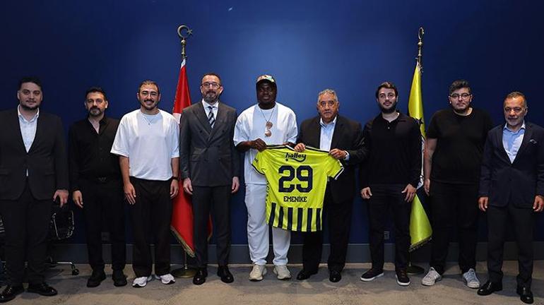 Emmanuel Emenike’den Fenerbahçe’ye ziyaret