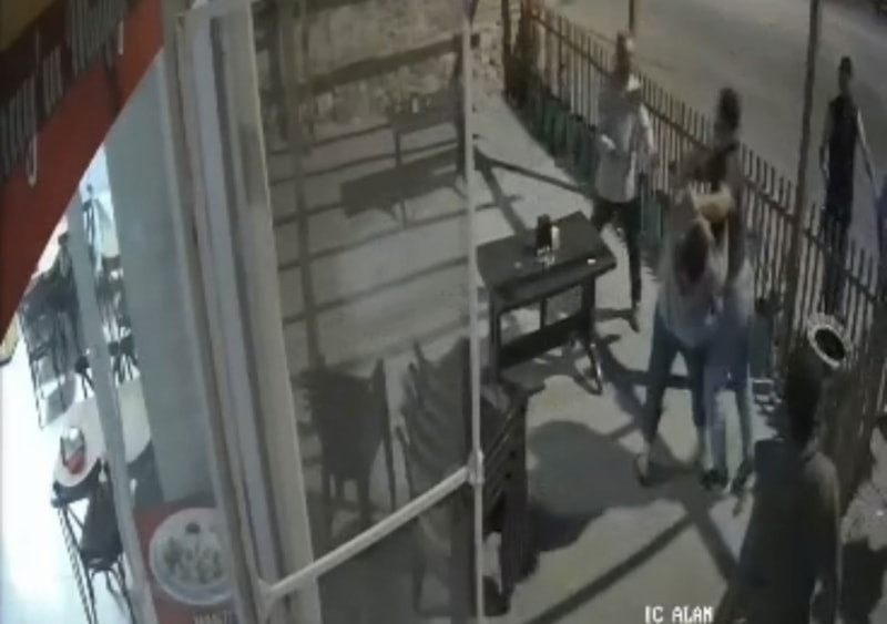 Edirne'de lokanta işleten çiftin darbedildiği anlar kamerada
